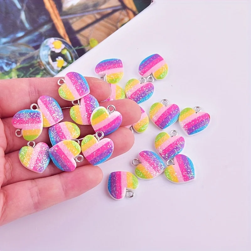 Resin Art Box - 10 Stück bunte Herz-Harz-Anhänger, niedliche gemischte