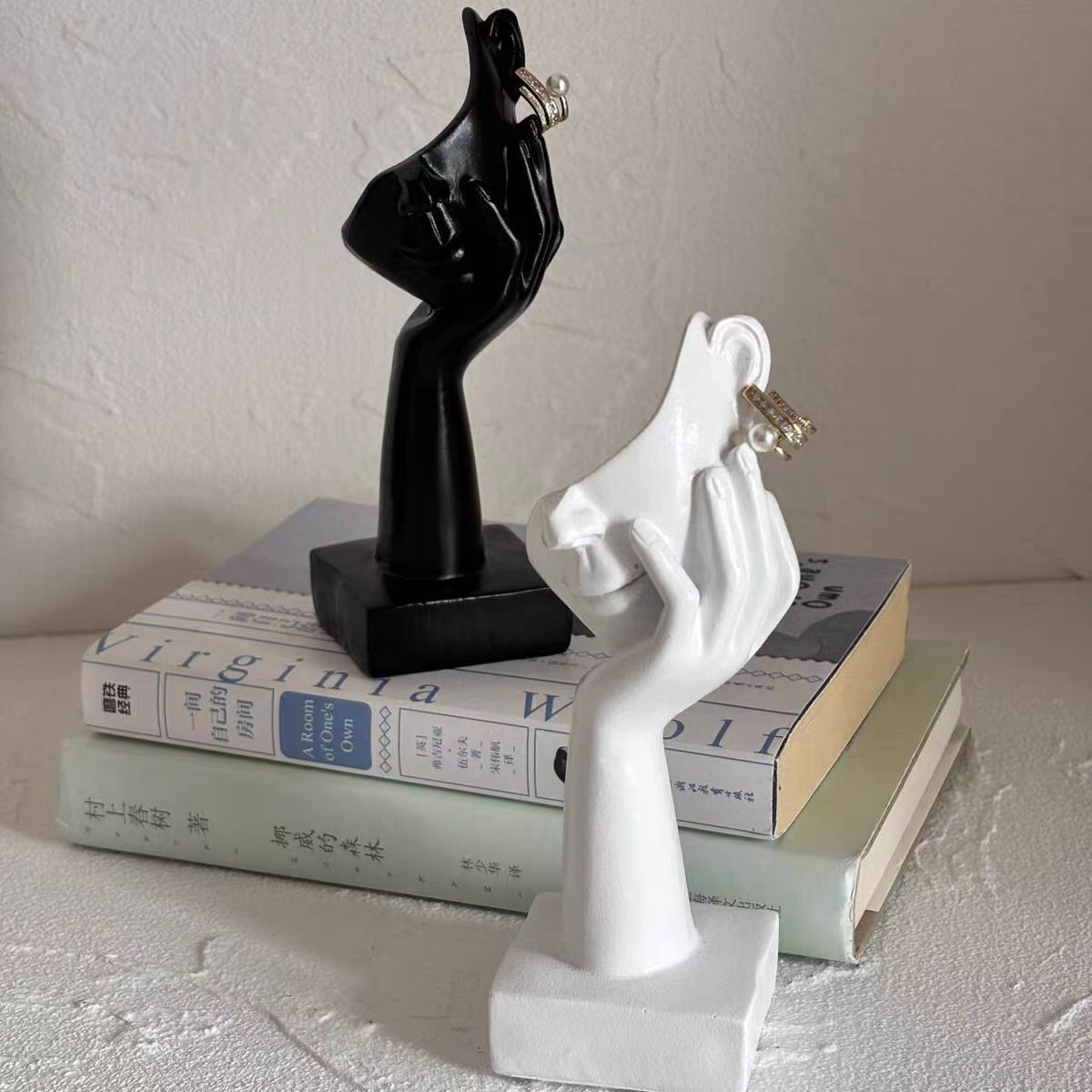 Resin Art Stand - Kunstharz-Ornamente Abstrakte Figuren Ohrring-Ausstellungsständer Wohnzimmer-Skulpturen Kunstdekorationen