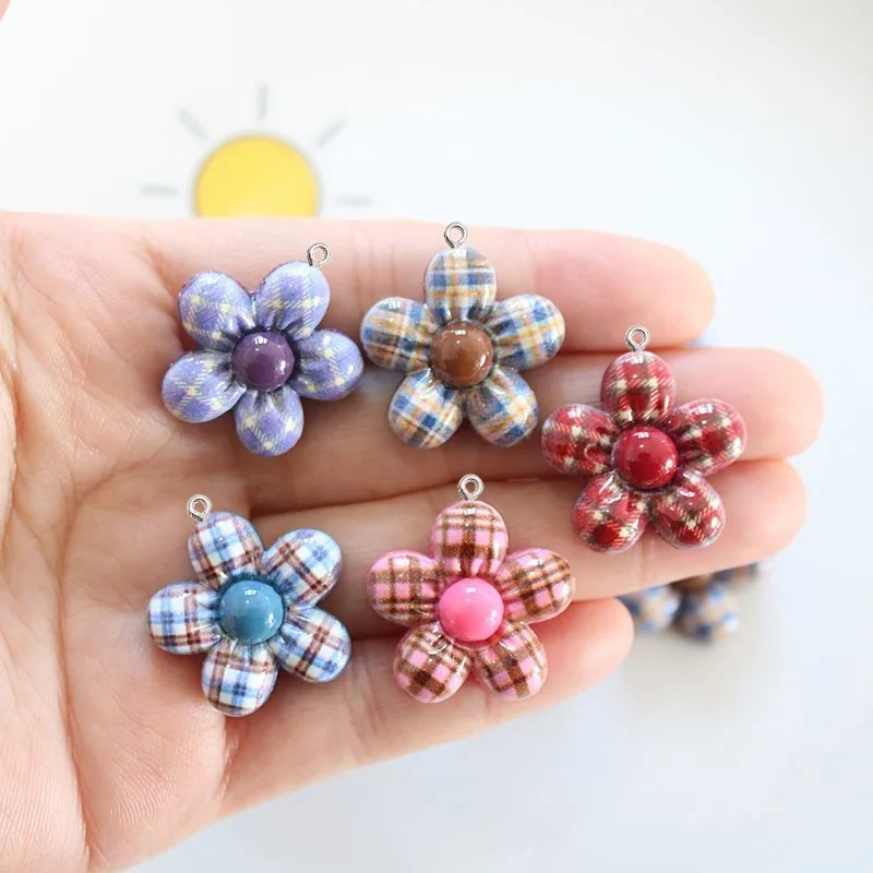10 Stück süße Blumen-Anhänger  – Resin Art Resin Bewertung und Preis