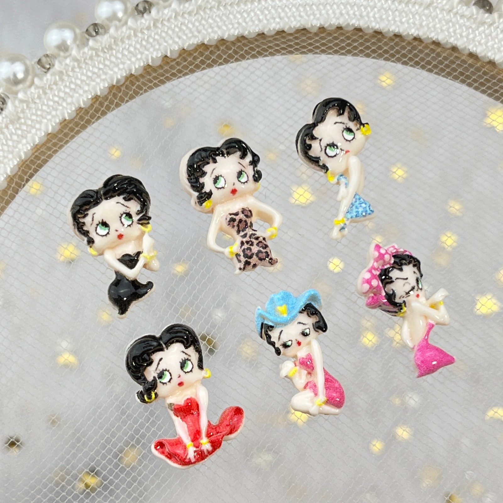100 Stück Cartoon-Betty-Nagelk – Resin Art Resin Bewertung und Preis